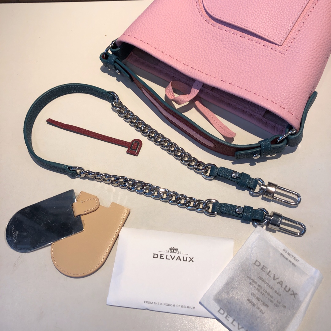 델보 팽 미니 버킷 크로스백